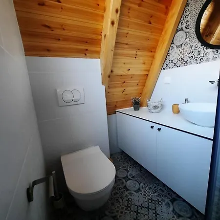 Villa Cool House And Pool, Banja Vrujci