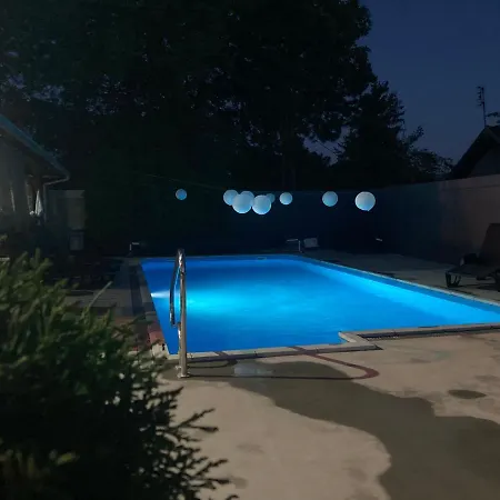 Cool House And Pool, Banja Vrujci