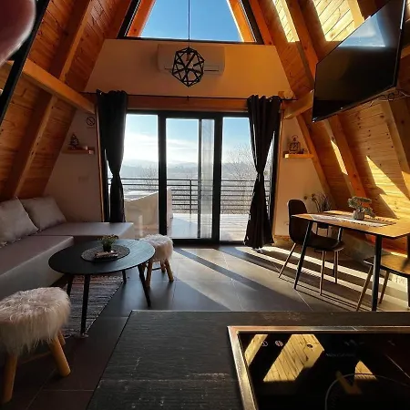 Cool House And Pool, Banja Vrujci Villa